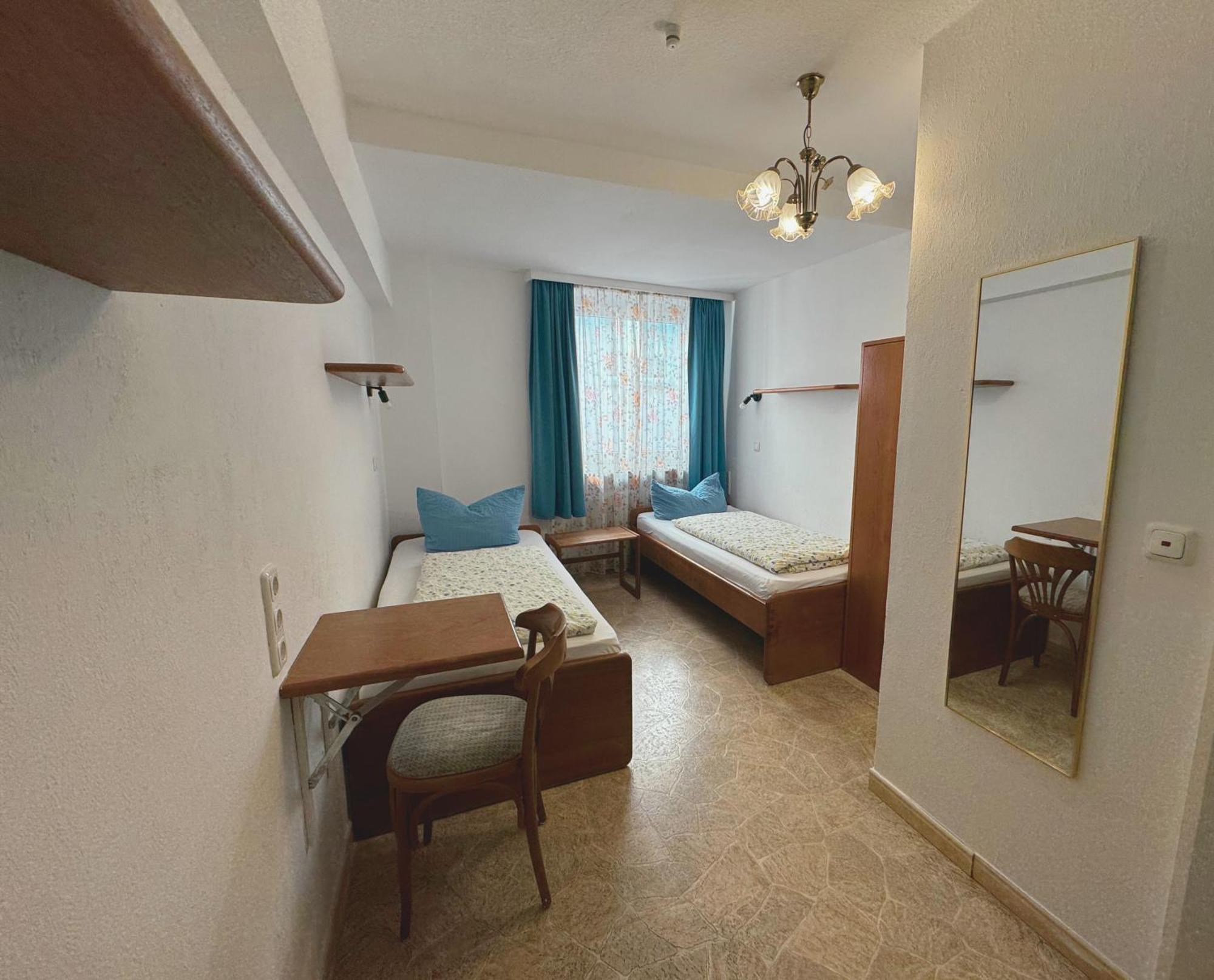 קלן Hostel Heinzelmaennchen מראה חיצוני תמונה